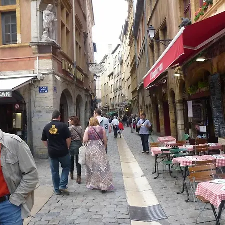 With One In Lyon, With Wonderful View And Wifi *